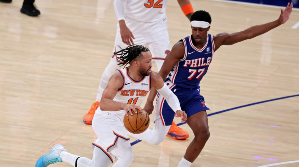  NBA: Knicks dominieren erstes Spiel gegen 76ers 