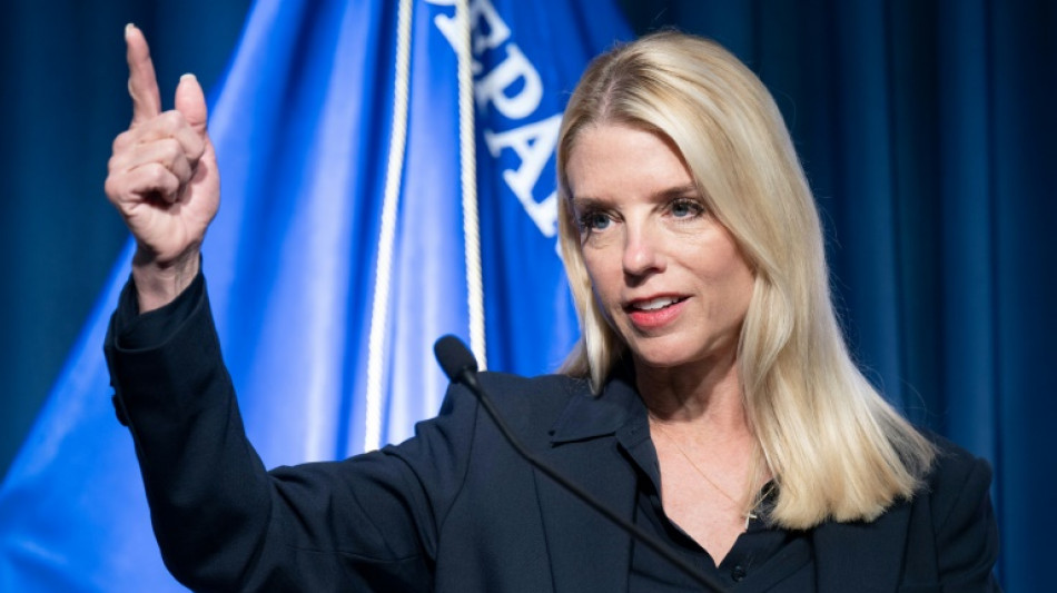 Procuradora-geral dos EUA acusa migrantes de fazer 'o trabalho dos cartéis'