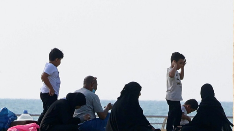 Sauditas cerca de la frontera con Yemen aprenden a vivir bajo los ataques de los hut&iacute;es