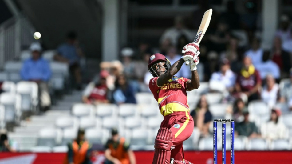  Australia hold West Indies to 125-7 in World Cup semi-final 
