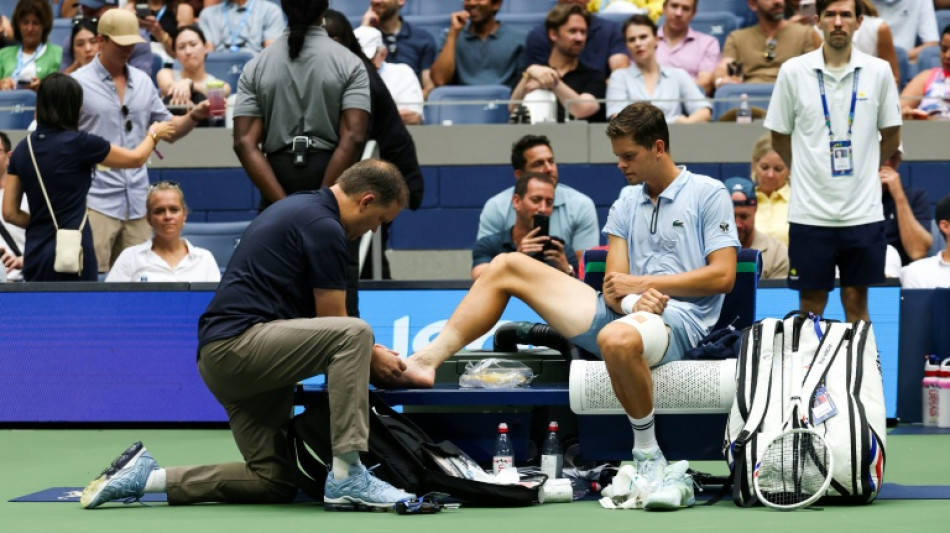  Khachanov avan&ccedil;a &agrave; semifinal do US Open ap&oacute;s abandono de Blockx 