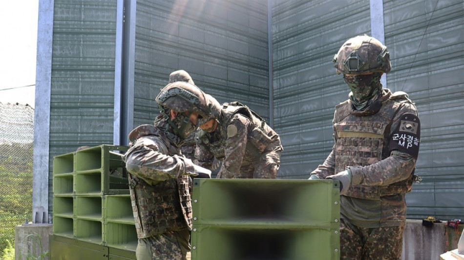 Corée du Sud: retrait des haut-parleurs le long de la frontière avec le Nord