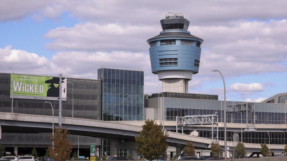  Media, pilota e co-pilota uccisi nello scontro al LaGuardia 