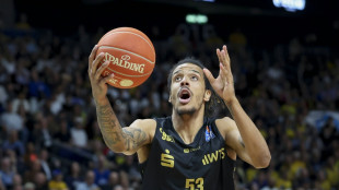 Basketball: Meister Bayern holt Sp&auml;tstarter Yebo aus Chemnitz