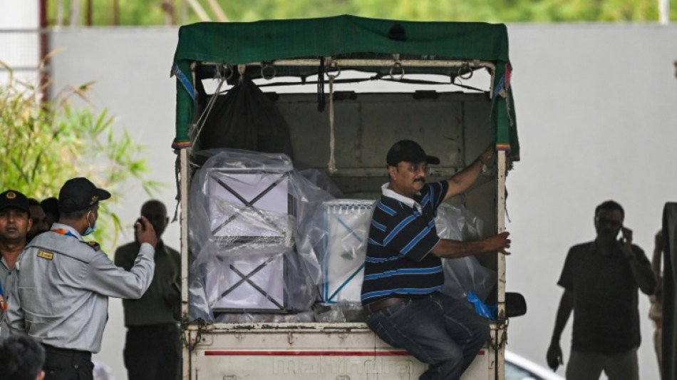 Contin&uacute;a en India la identificaci&oacute;n de las v&iacute;ctimas del accidente a&eacute;reo