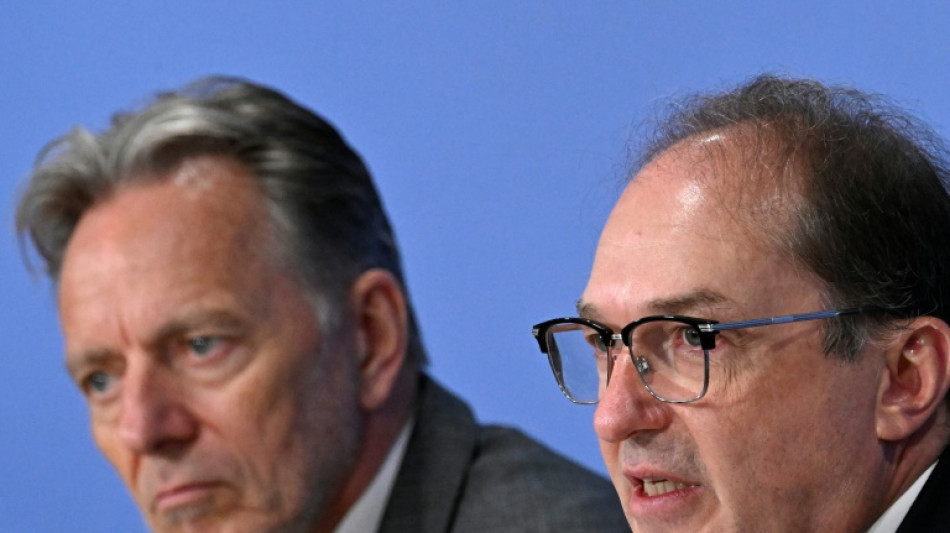  Dobrindt stellt Lagebilder zu Organisierter Kriminalit&auml;t und Drogen vor 