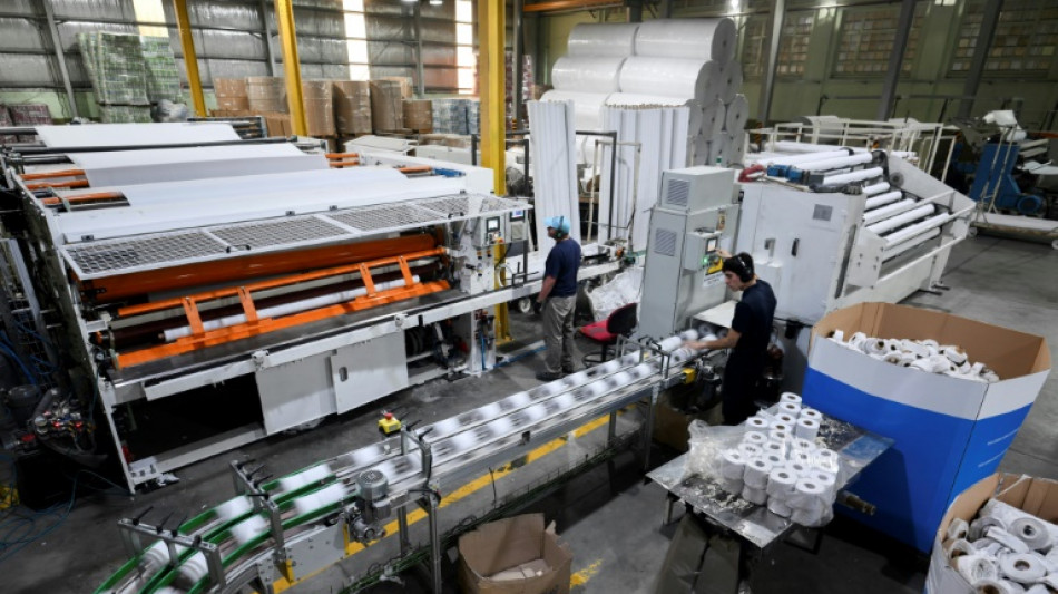 Ind&uacute;strias contra as cordas entre ajuste e recess&atilde;o na Argentina