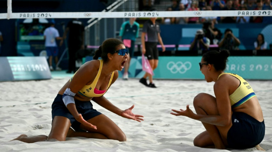 Brasile&ntilde;as Ana Patricia y Duda avanzan a semis del voley playa de los Juegos