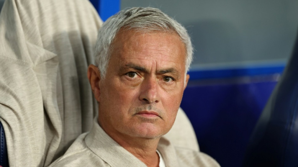  Mourinho diz que elenco do Real Madrid est&aacute; fechado e descarta sa&iacute;da de Endrick 