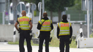 Schleusungen nach Deutschland und über Ärmelkanal: Razzia gegen Bande in Hamburg