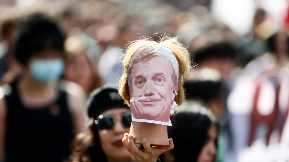 Cile, crolla la popolarit&agrave; del presidente Kast 