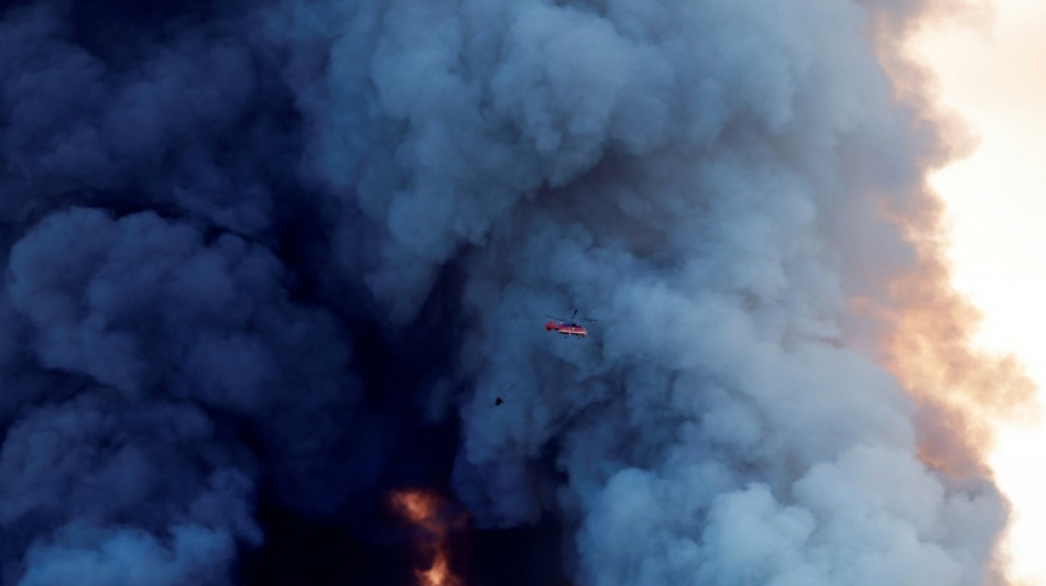  Ataques ucranianos causan dos muertos y un incendio en una bodega de Wildberries en Rusia 