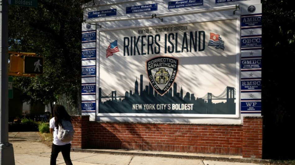  Nova York falha em concretizar fechamento da pol&ecirc;mica pris&atilde;o de Rikers 