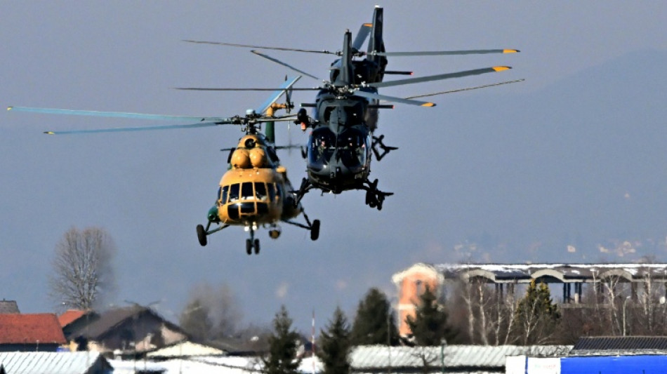  Bundestag verl&auml;ngert Bundeswehr-Eins&auml;tze in Bosnien und im Kosovo 
