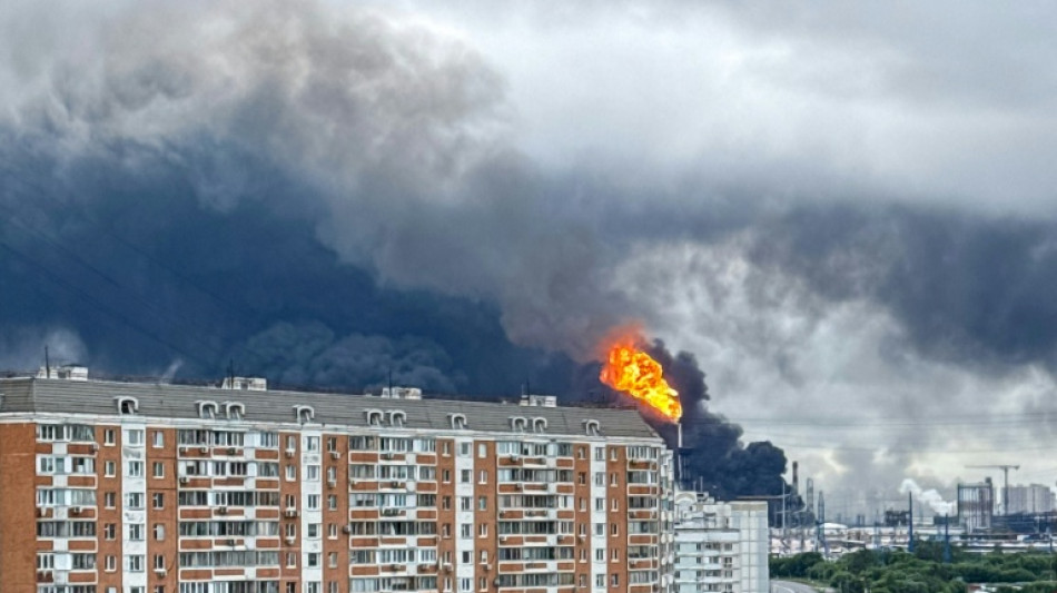 Massiver ukrainischer Drohenangriff auf Moskau - Rauchs&auml;ulen &uuml;ber russischer Hauptstadt 