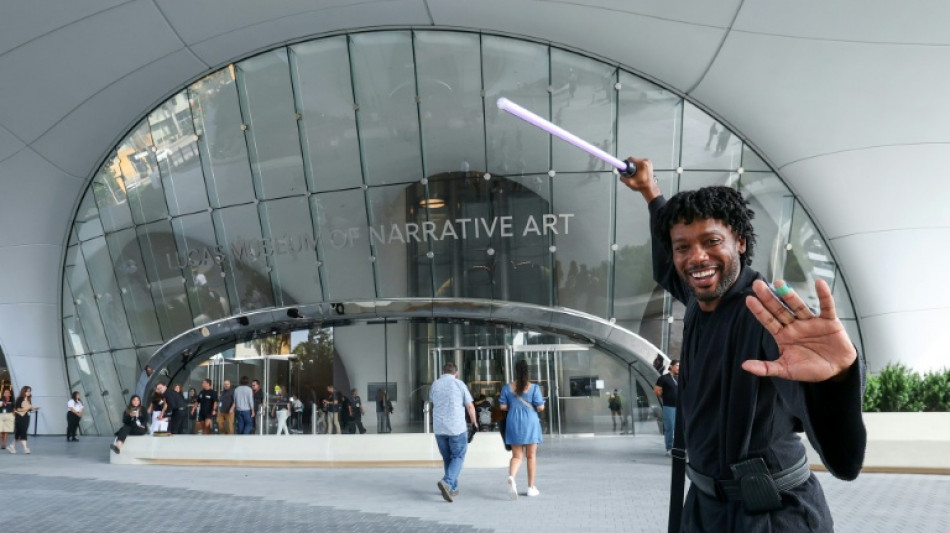  'Star Wars' fans and art lovers line up for new Lucas museum 
