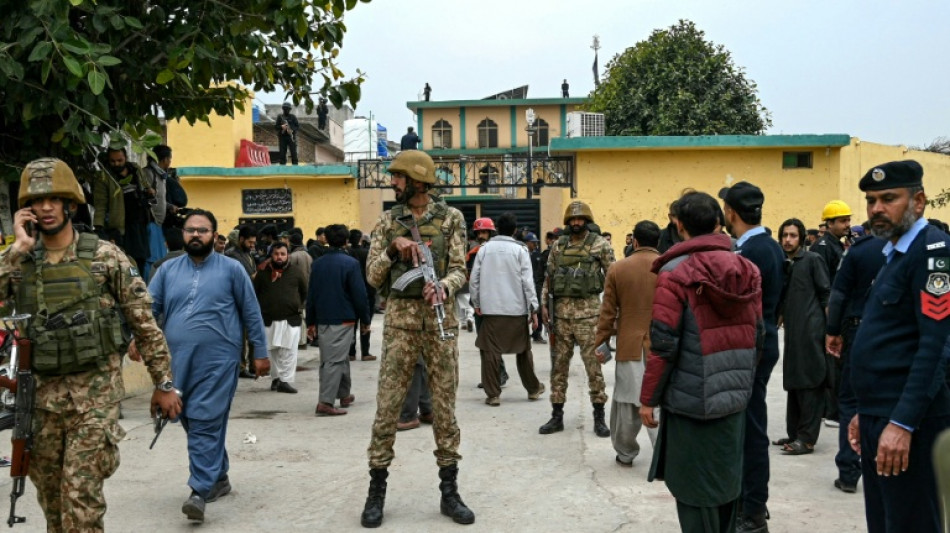  Mindestens 31 Tote und &uuml;ber 100 Verletzte bei Anschlag auf Moschee in Islamabad  