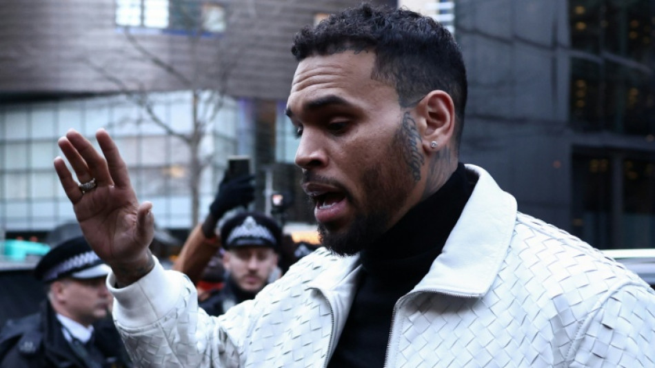  Le rappeur Chris Brown &eacute;cope de prison avec sursis pour une rixe en discoth&egrave;que &agrave; Londres 