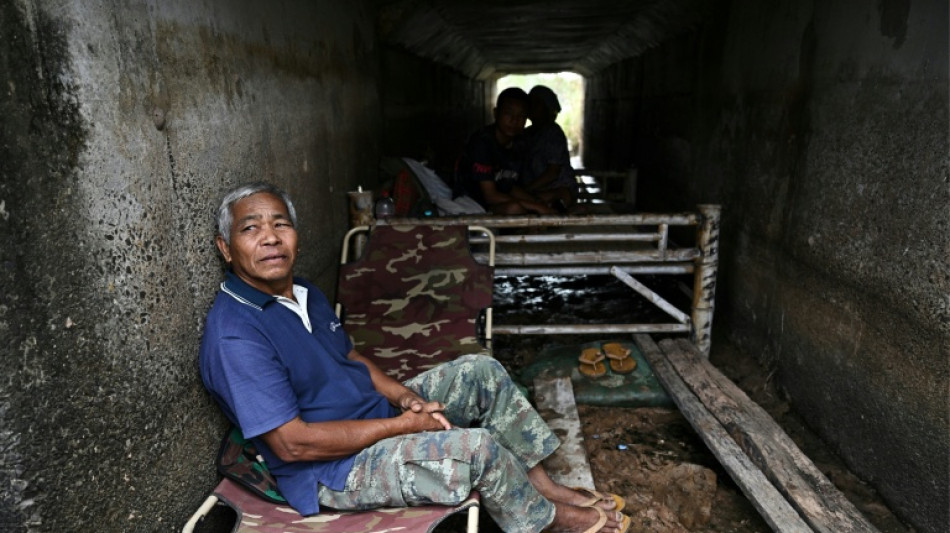 "Oh non pas encore": &agrave; la fronti&egrave;re Tha&iuml;lande-Cambodge, la lassitude des civils &eacute;vacu&eacute;s