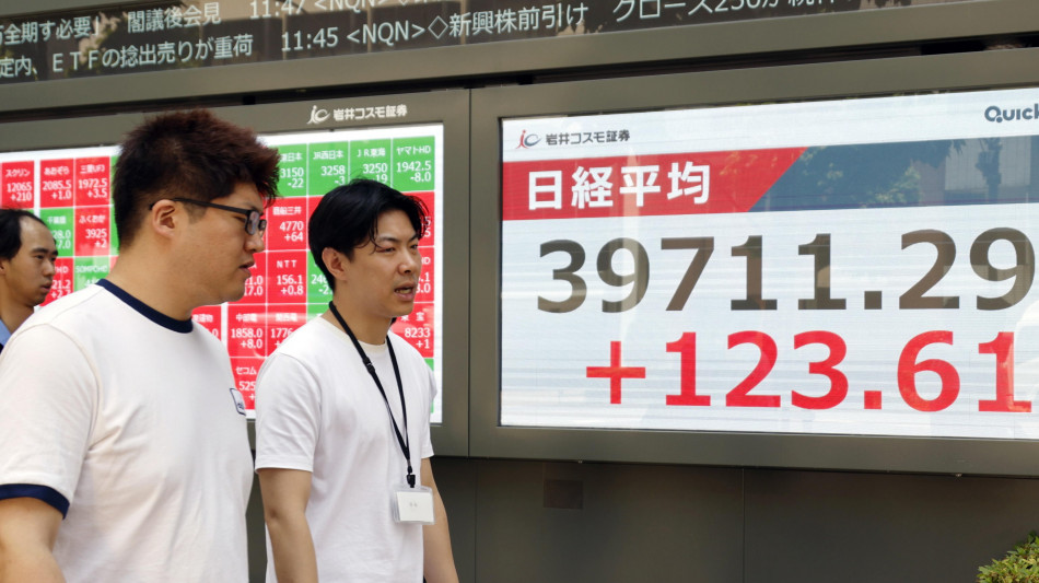 Borsa: Tokyo apre in rialzo, +1,11%