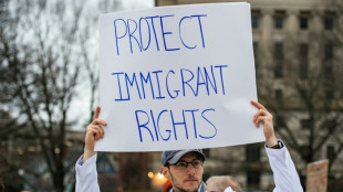 Des milliers d'immigr&eacute;s latinos d&eacute;clar&eacute;s "d&eacute;c&eacute;d&eacute;s" par la S&eacute;curit&eacute; sociale am&eacute;ricaine 