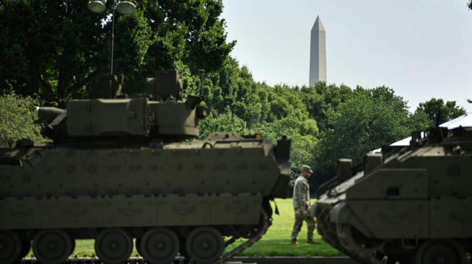 Von Trump gewünschte Militärparade zieht durch Washington