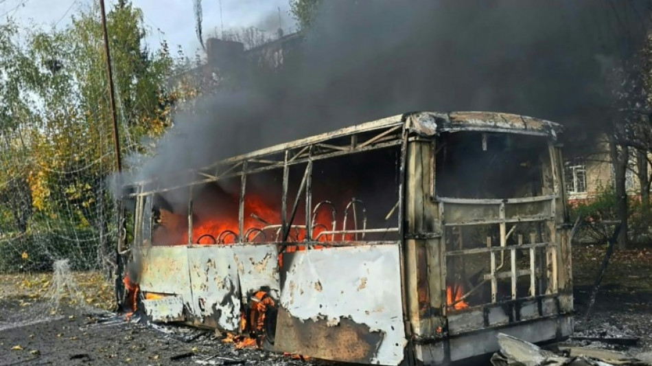 Russian strikes kill 30 in Ukraine frontline city, talks set in US 