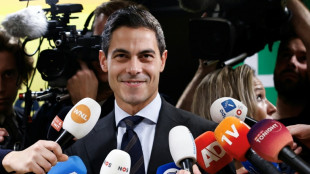 Chef von Mitte-Partei D66 erkl&auml;rt sich in Niederlanden zum Wahlsieger