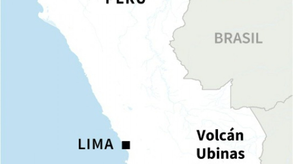 El volcán Ubinas de Perú aumenta su actividad con explosiones y la emisión de ceniza  