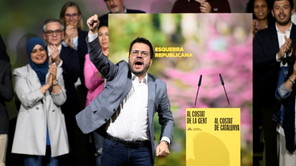  El independentismo busca una "remontada" para mantenerse en el poder en Cataluña 