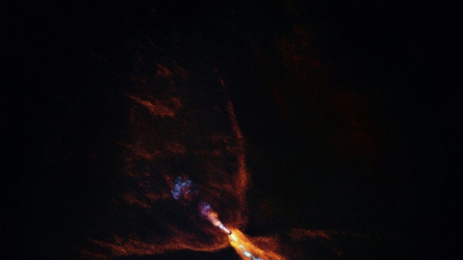 Astr&ocirc;nomos observam o nascimento de um sistema solar