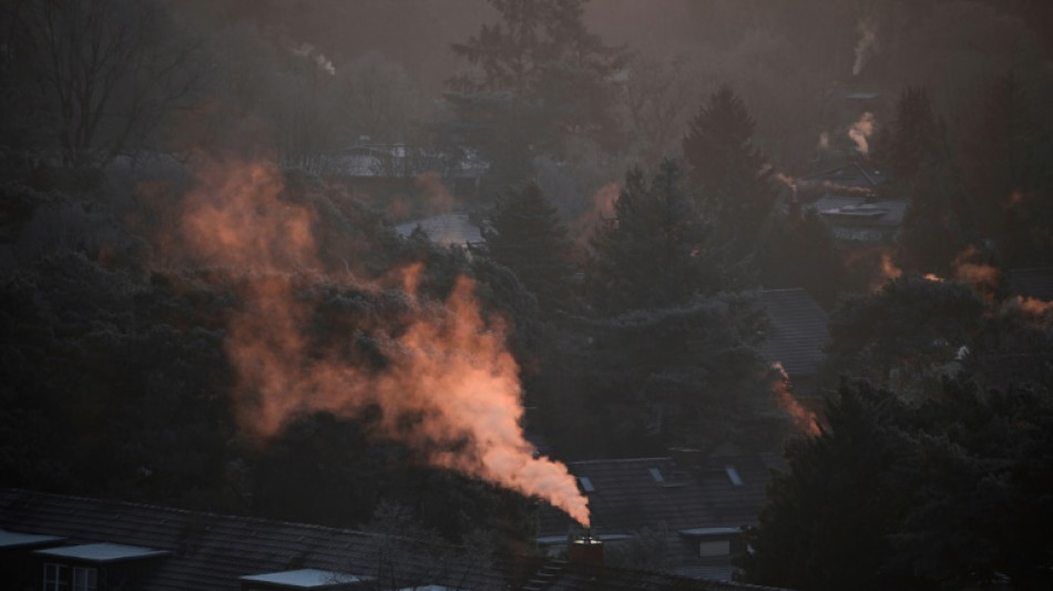 Zahlreiche Verkehrsunf&auml;lle wegen Glatteis