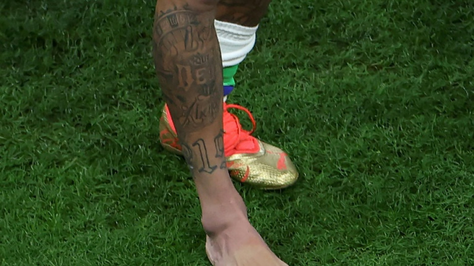 Mondial: Neymar souffre d'une entorse à la cheville droite, examens à venir