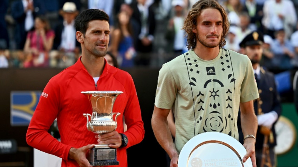 Tsitsipas adelanta a Nadal y Djokovic sigue en cabeza de la ATP