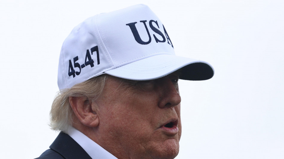  Trump alla Fed, 'i tassi calino e velocemente' 