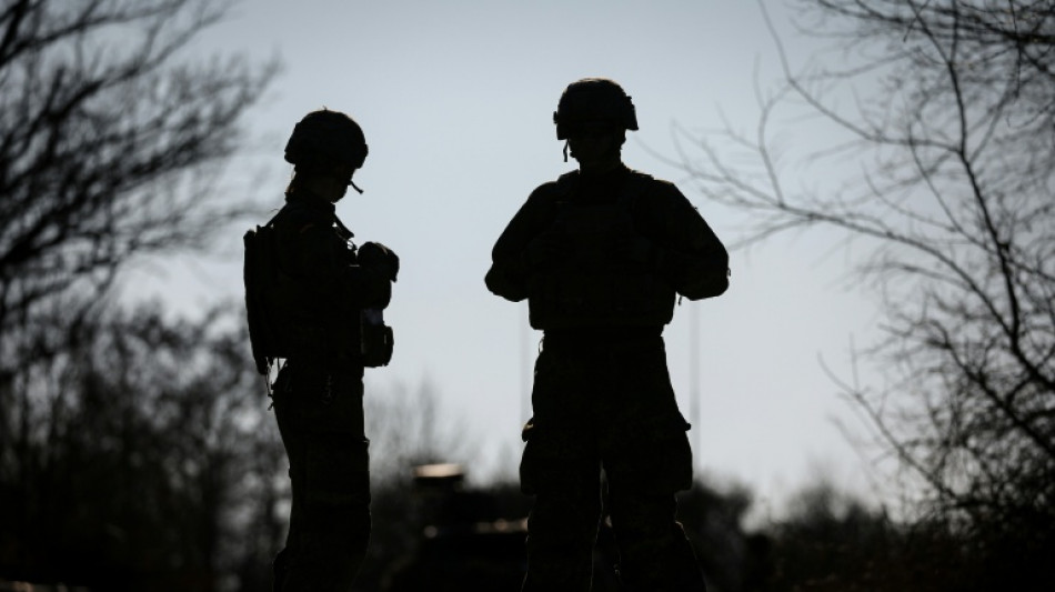 Juso-Chef kritisiert Pistorius für Wehrdienst-Pläne und pocht auf Freiwilligkeit