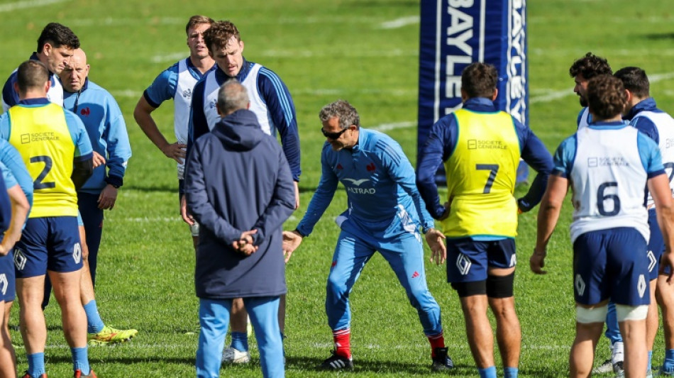 XV de France: Galthi&eacute; envoie sa "meilleure &eacute;quipe" face aux All Blacks et tance l'arbitrage