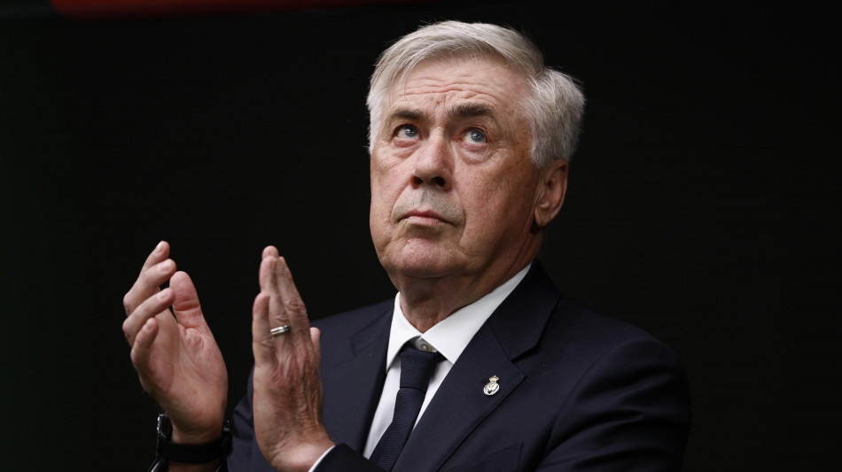 Calcio: Ancelotti in Brasile, accolto da centinaia di tifosi