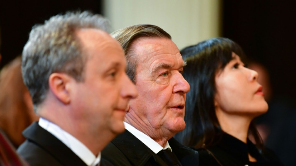 Bericht: Kompromiss in Streit um Ehrung Schröders für lange Parteimitgliedschaft