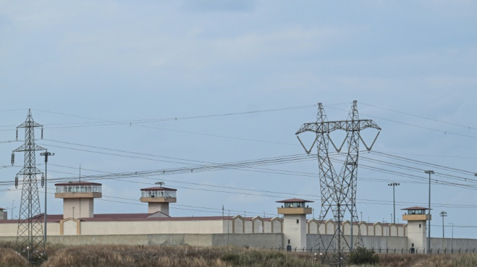 Nachbau von Zelle im türkischen Silivri-Gefängnis in Berlin aufgestellt