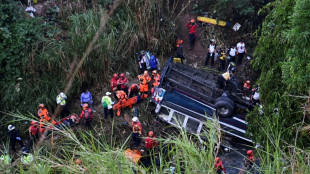 Tr&aacute;gico acidente de &ocirc;nibus deixa ao menos 51 mortos na Guatemala