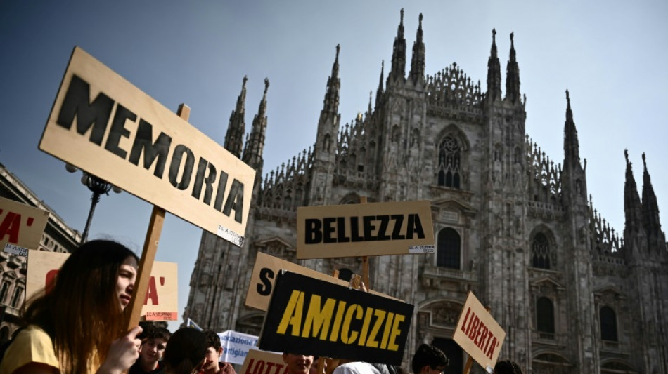 Rund 50.000 Menschen gehen in Mailand zu Ehren von Mafia-Opfern auf die Straße
