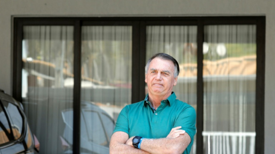 Jair Bolsonaro é condenado a 27 anos de prisão por golpe de Estado