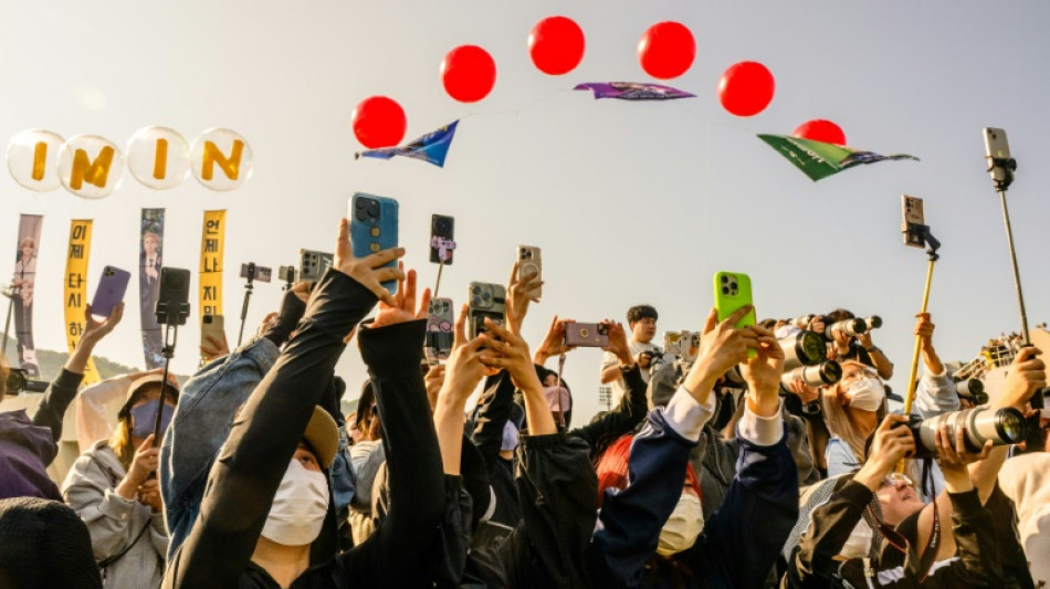 Südkorea: Tausende Fans der K-Pop-Band BTS bereiten sich in Seoul auf Fan-Fest vor