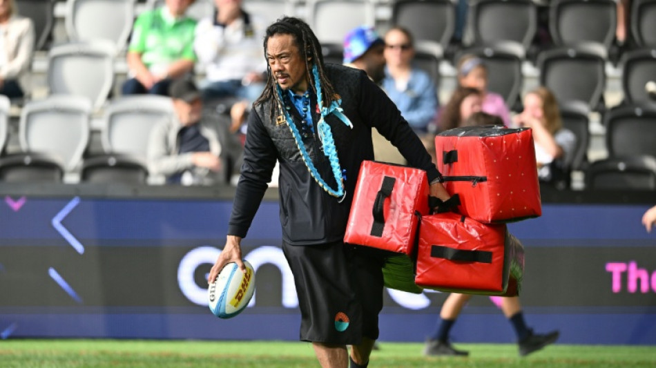  Coach says 'glimmer of hope' for imperilled Moana Pasifika 