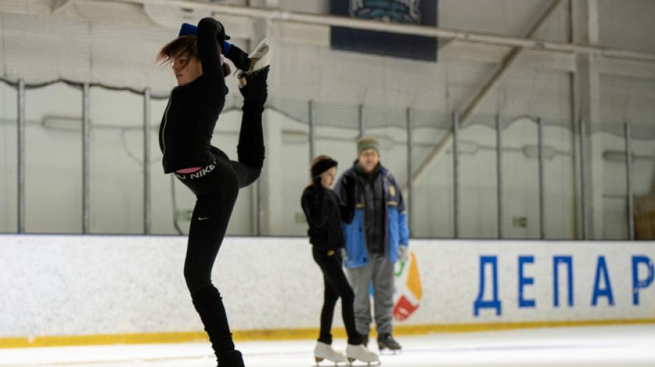  A Kiev, sauts et pirouettes sur glace en d&eacute;pit des alertes a&eacute;riennes 