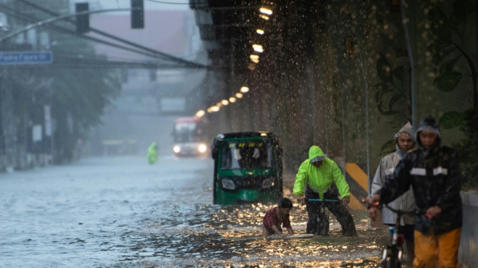Inondations aux Philippines: près de 70.000 personnes évacuées, une nouvelle dépression menace