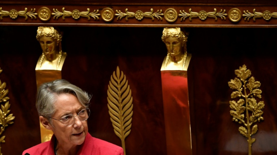 Censure: Borne brocarde la Nupes et le RN et d&eacute;fend un budget "meilleur" que l'initial