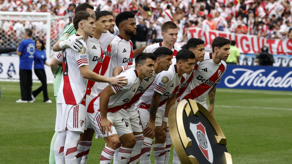 Mondiale club: Inter-River rissa sfiorata, Acuna contro Dumfries