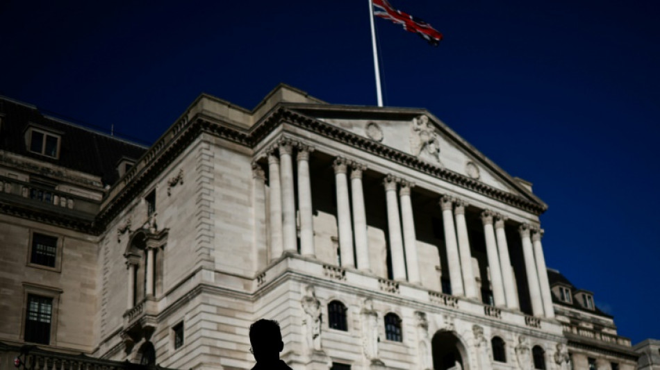 Banco da Inglaterra reduz previs&atilde;o de crescimento do Reino Unido